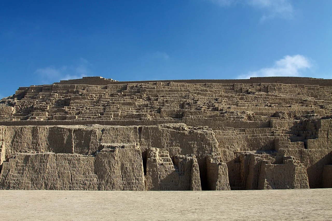 Huaca Pucllana, Miraflores