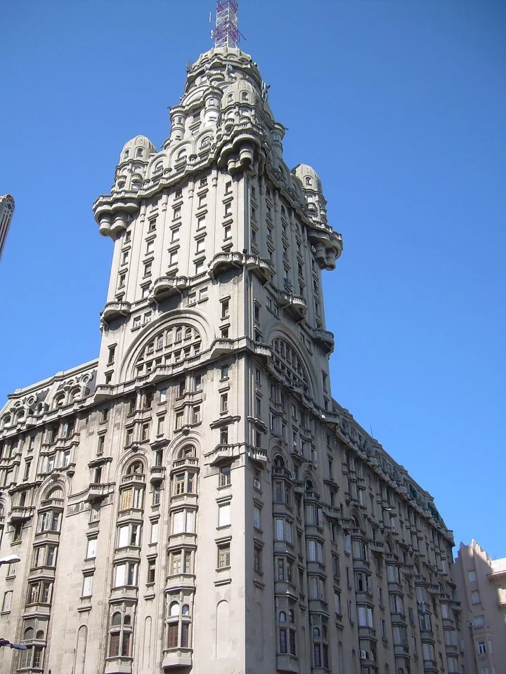 Palacio Salvo, Montevideo