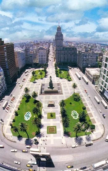 Plaza Independencia, Montevideo